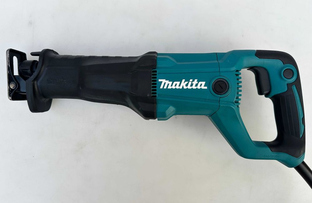 Makita JR3051T - Електрически саблен трион 1200W 2025г неразличим от нов!