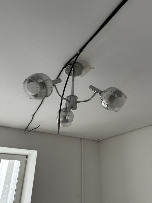 Продам   Люстру