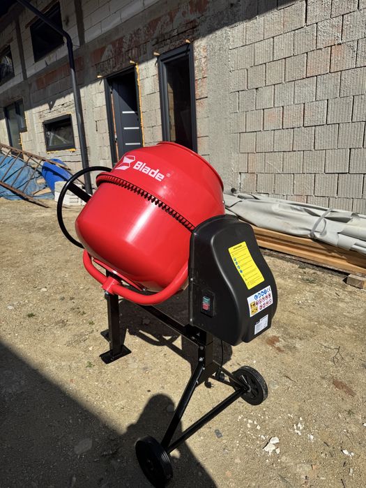 Vand Betoniera Blade 165 L 650W noua