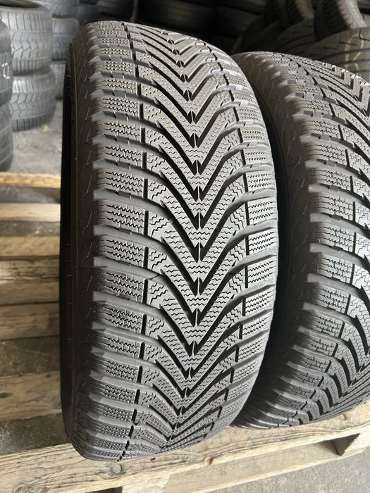 2 anvelope iarna ca NOI 205/55/16 Vredestein DOT 4221!