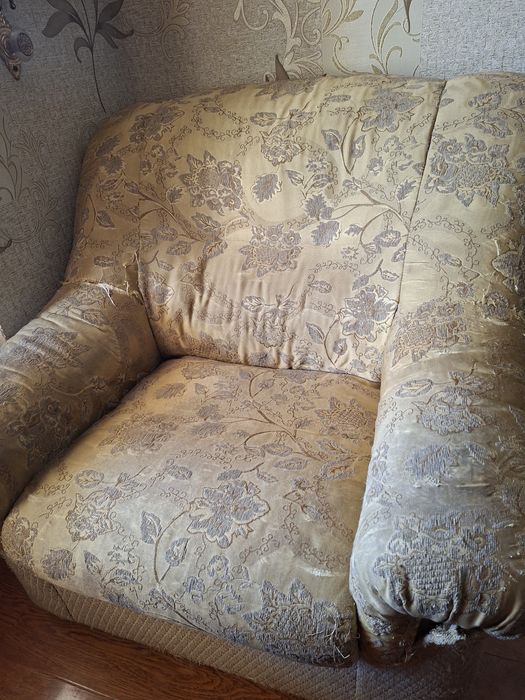 Диван кресло БЕСПЛАТНО б/у !