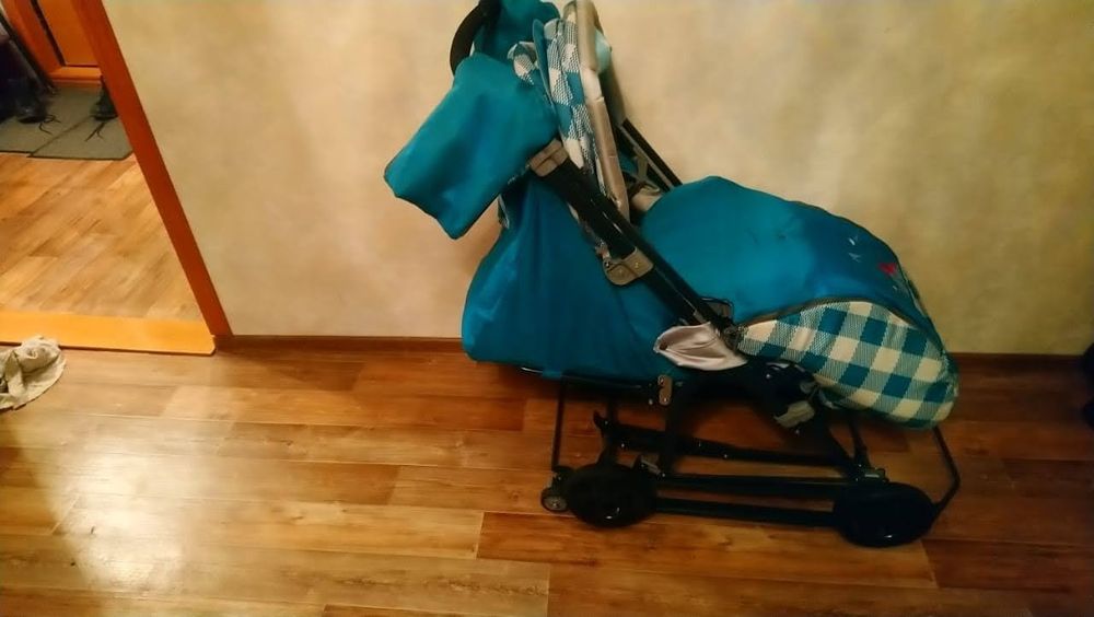 Продам  коляску сани