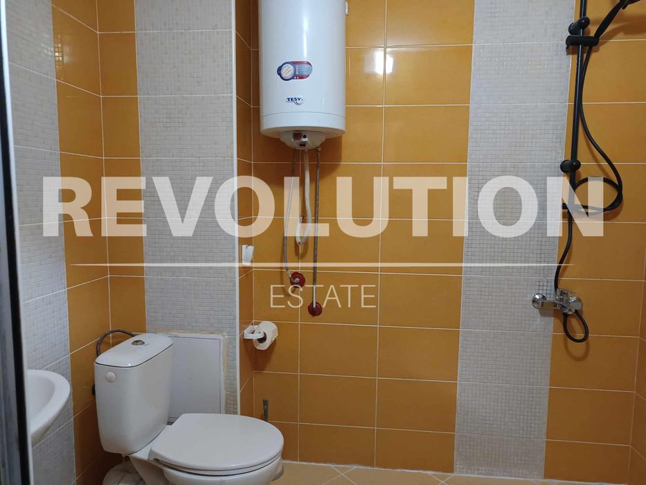 Дава се под наем Двустаен апартамент в Варна, Център - 90 кв.м за 475 € - Снимка #9