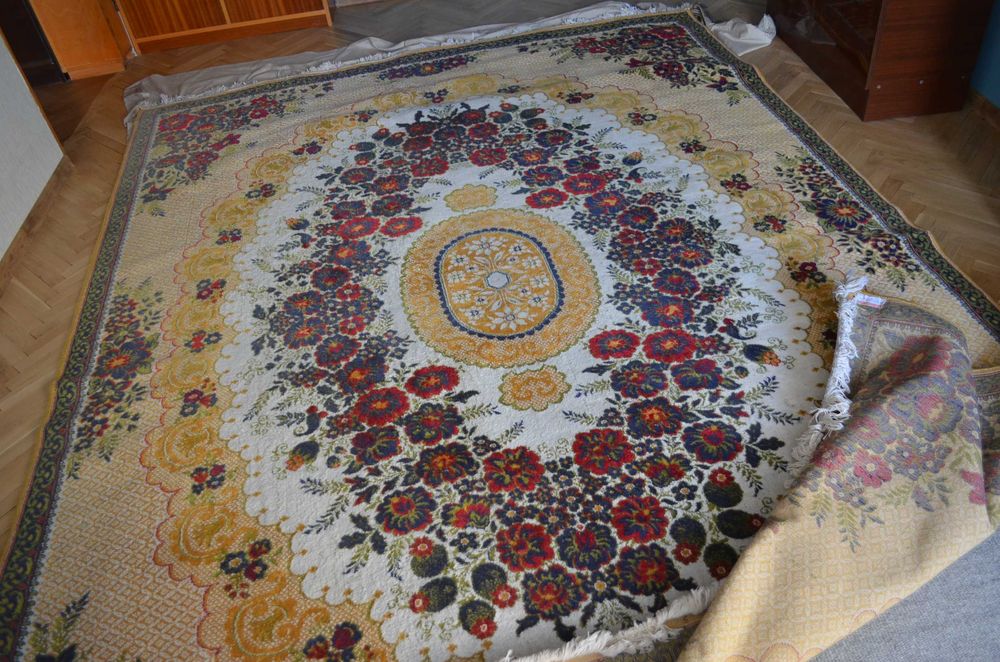 Персийски килим от Македония, 2,50 х 3,40 м