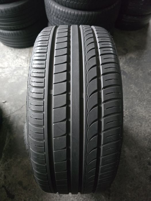 Austone 225/40 R19 93Y vară