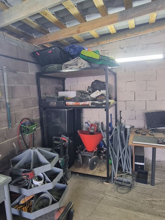 Металлические стеллажи