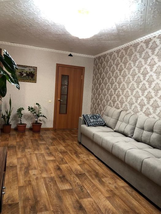 Продам 4 комнатную квартиру