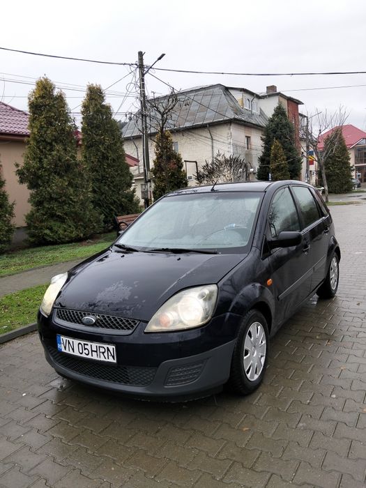 Ford fiesta 2006 3000 lei