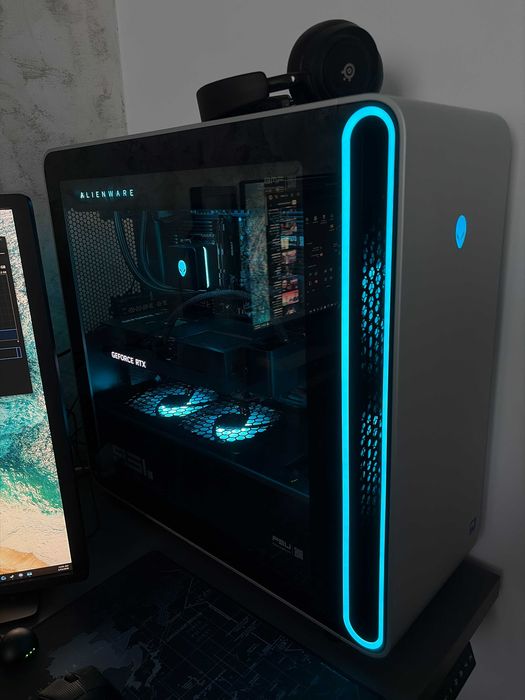 Alienware Area51 PC Ultra9 285k 64gb ddr5 4tb nvme