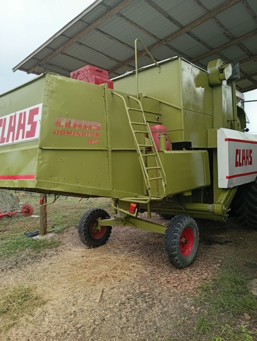 Vând Combina Claas 85