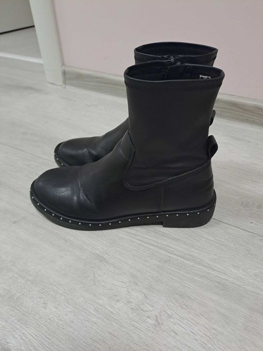 Боти за момиче Зара