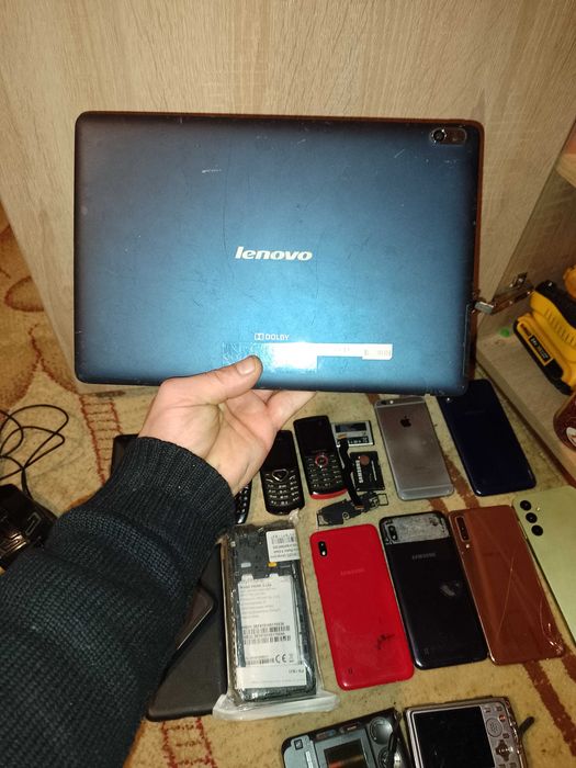 Telefoane defecte pentru piese  și funcționale 9 din 10