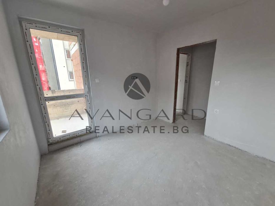 Продава се Тристаен апартамент в Пловдив, Прослав - 101 кв.м за 1250 €/кв.м - Снимка #3