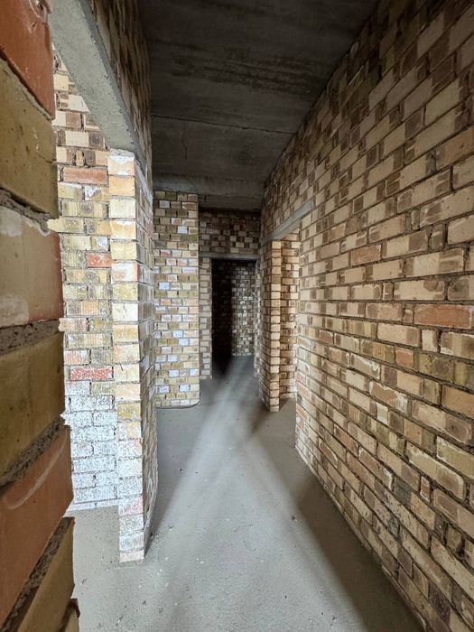 Срочно продаётся 3х ком квартира на 8-этаже мансард емас