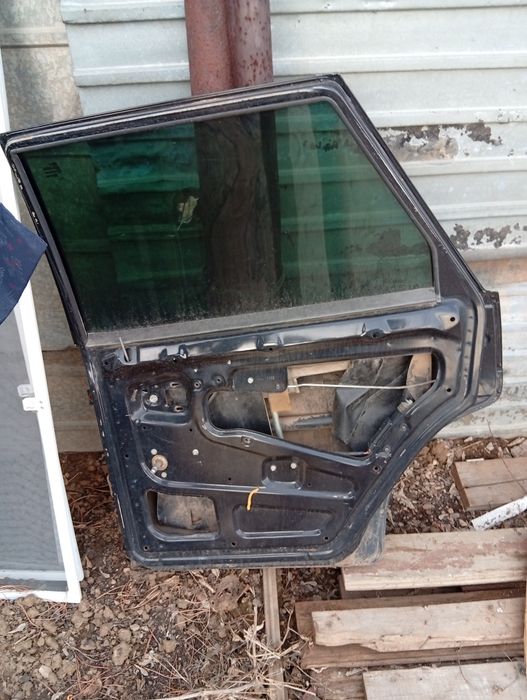 Продаю Двери от машины Ваз 2114