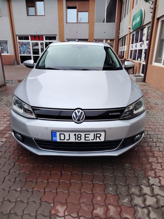 Vând wolvagen Jetta hibrid 1.4 benzina