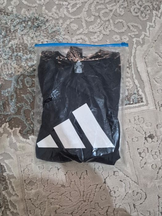 Продам  Футболка adidas