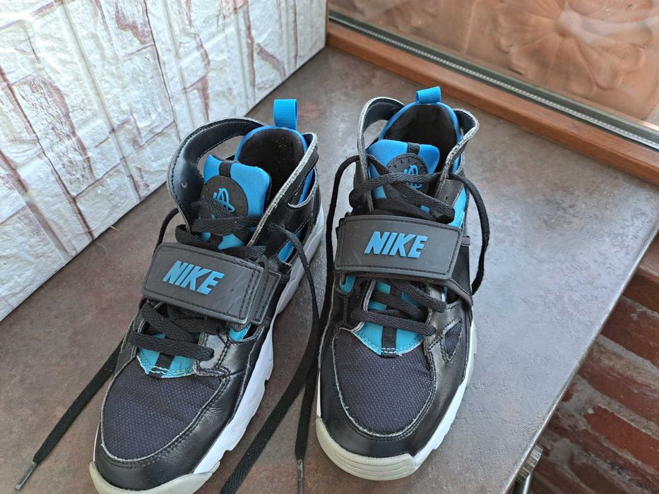 маратонки за момче,кожени кецове,спортни обувки Nike,найк,номер 38,5