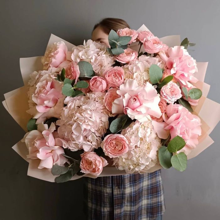 Розы пионы цветы букеты