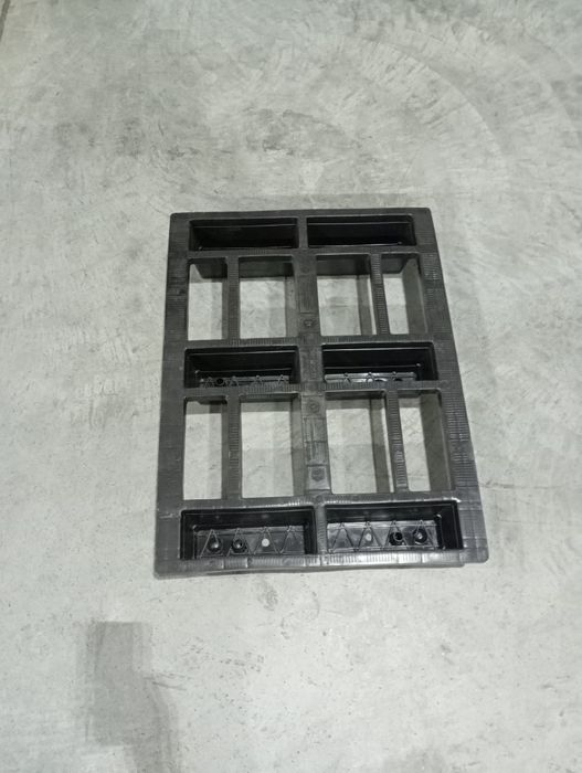 Поддон пластиковый