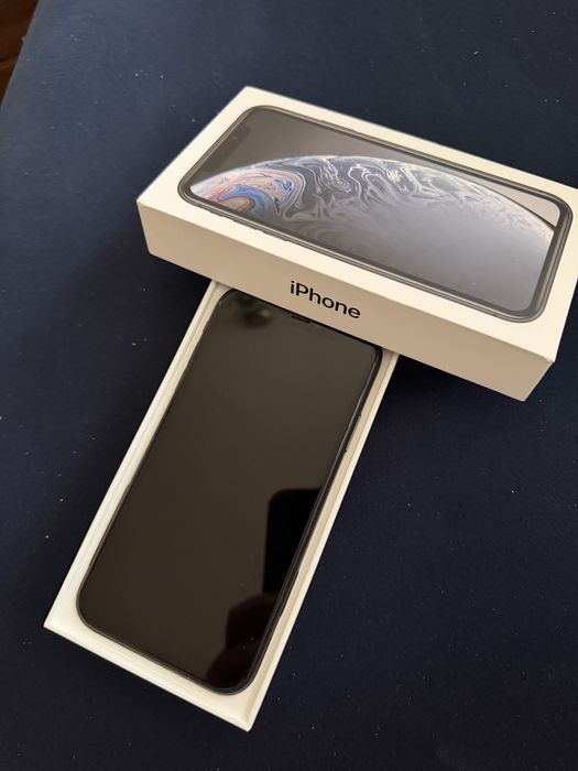 Vand Iphone XR mode nou