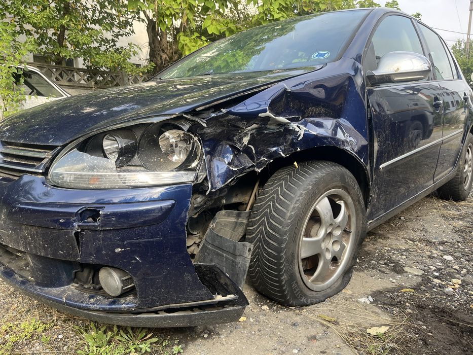 Golf 5 Edition Avariat 2.0 Tdi BMM motor perfect functional