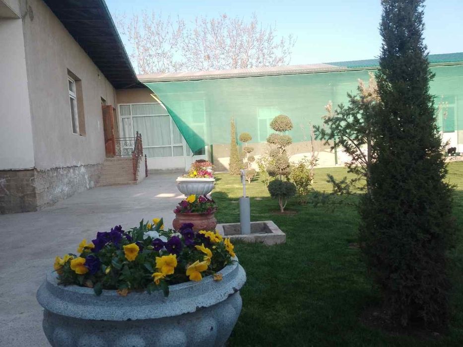 Toshkent viloyati Yangiyoʻl tumani Chamanzor maxallasi 161 uy 9sotix