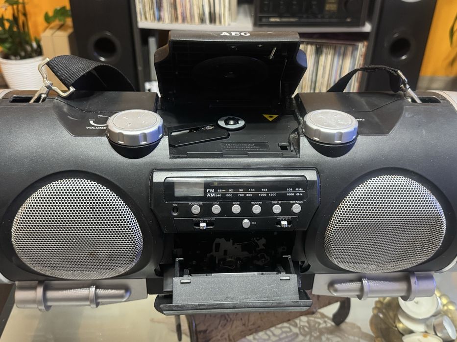 Boombax Aeg Srr-4317 Cd Mp3