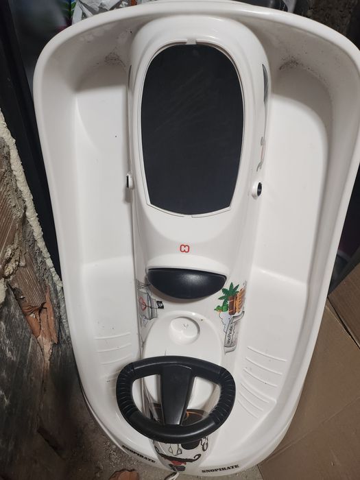 Детска шейна с кормило