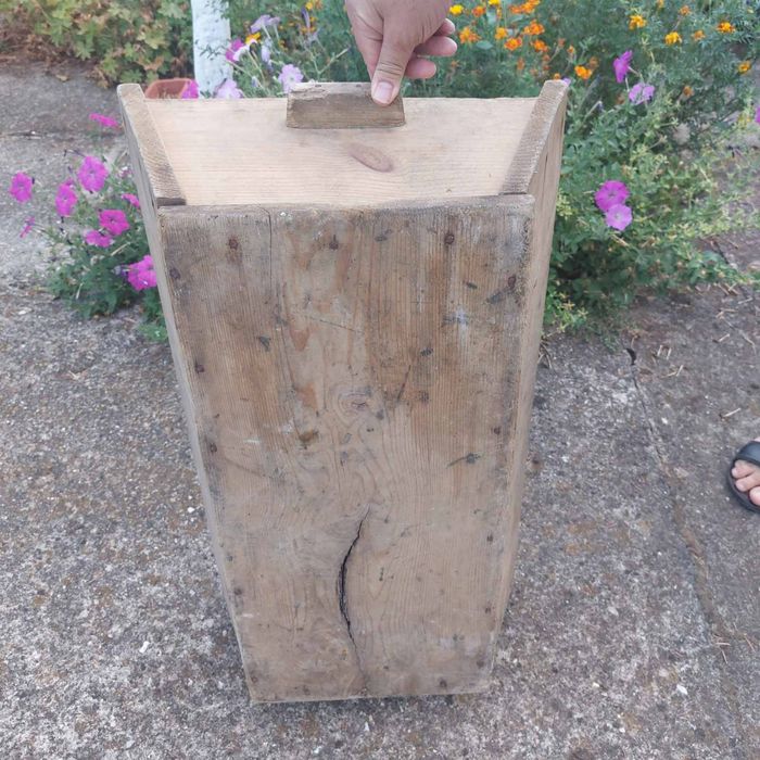 Голамо  Дървено  корито/ нощви/_за омесване на кайми , туршии и др.е