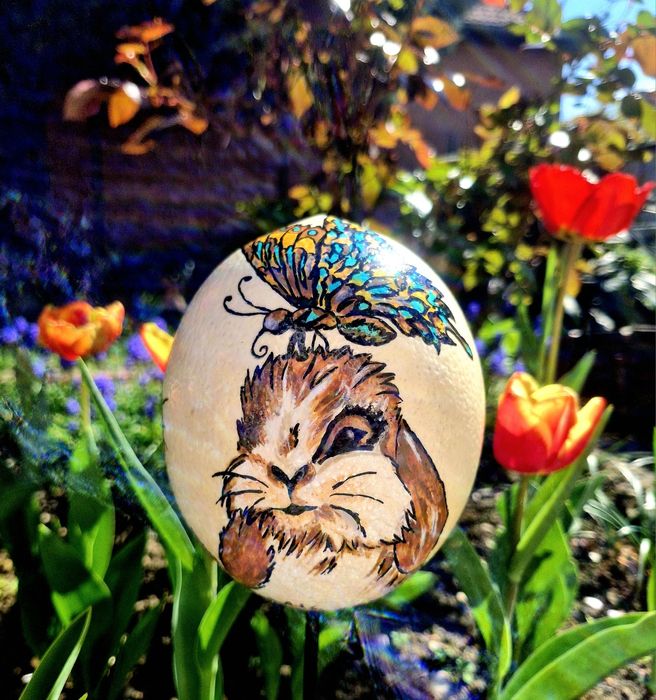 Ou de struț pictat manual