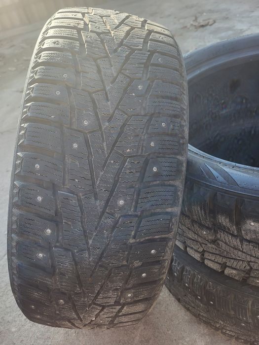 Шины для машины б/у