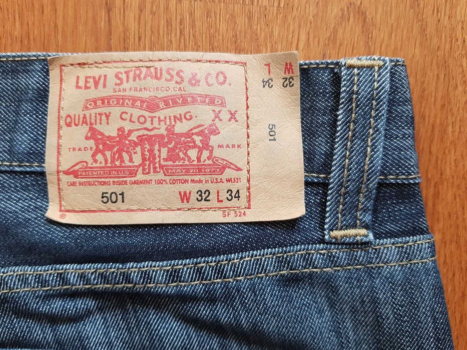 Blugi Levi's 501. Marime 32/34. Dimensiuni exacte.