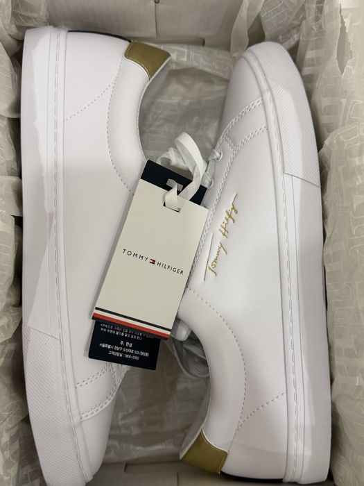 Белые кроссовки Tommy Hilfiger оригинал
