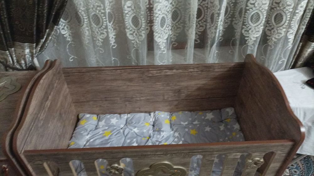 Detskiy kravat sotiladi