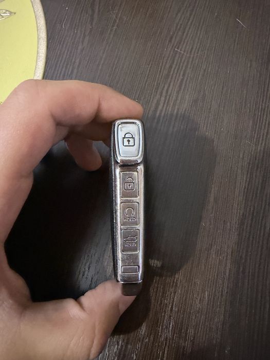Продам Ключ КИА К5