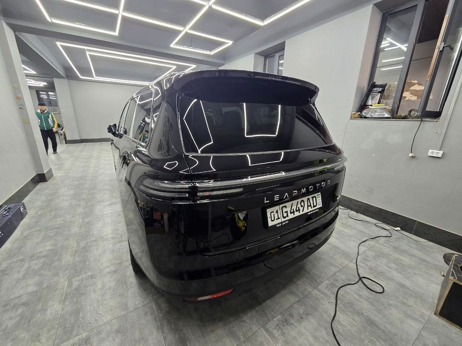 Leapmotor C16 EV 520km Elektr  
Pazisiya 3 lidarli
2024/2025 yil
Bez p