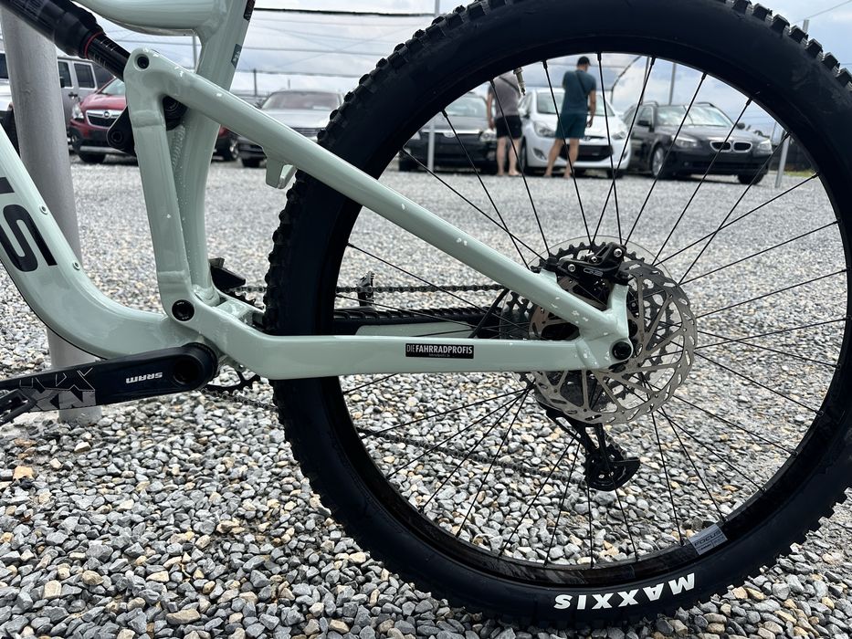 Focus  JAM 6.8 full suspension trail/all-montain