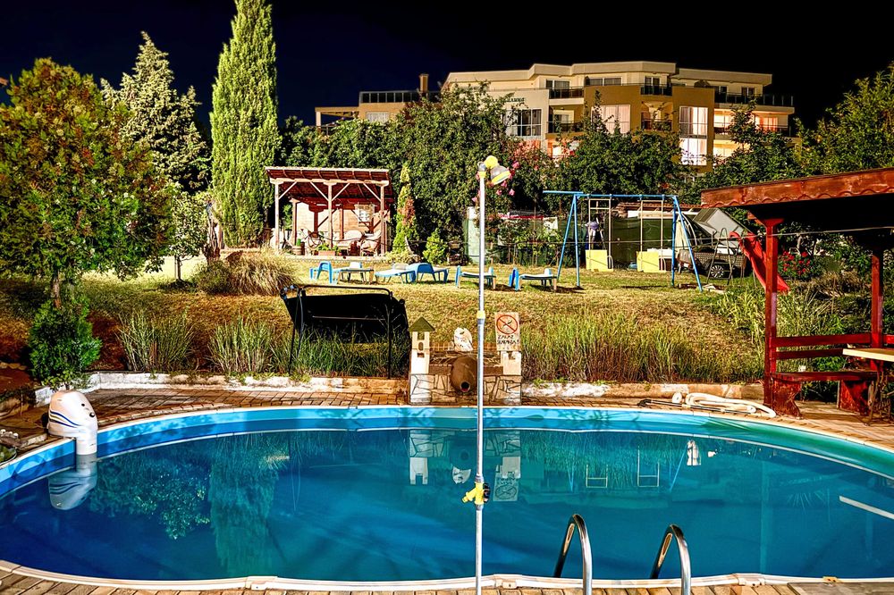 Продава се Къща в Бяла - 600 кв.м за 413 €/кв.м - Снимка #21