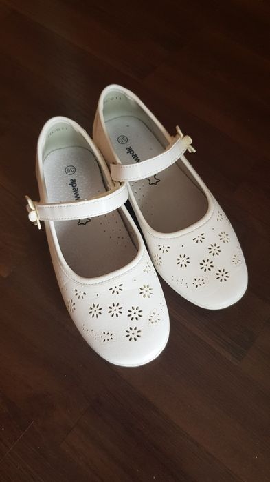 Sandale pentru scoala