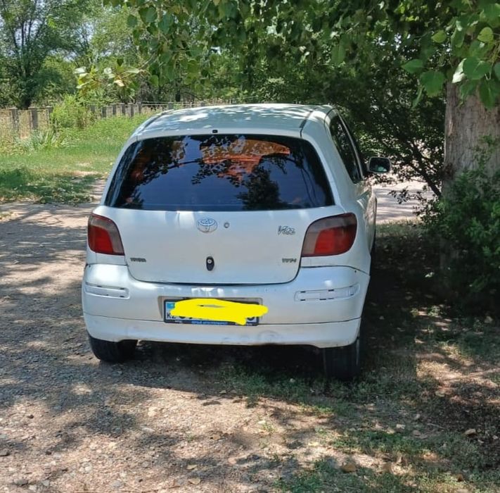 Машина таета витс