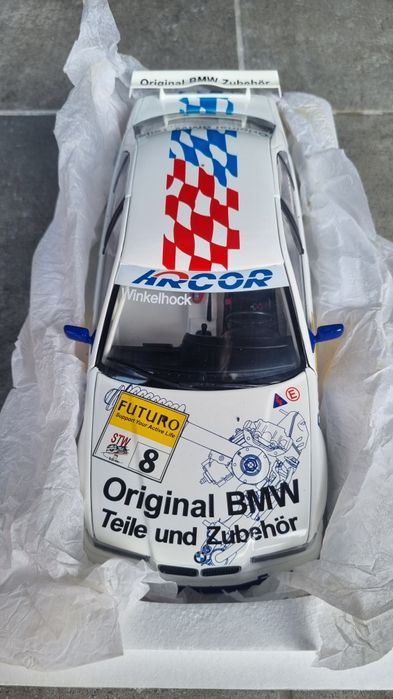 UT 1998 BMW 320i Racing Car Team Schnitzer Winkelhock 1:18