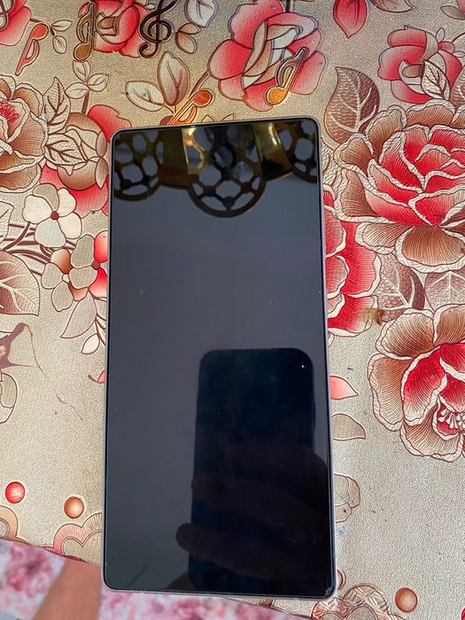 Samsung galaxy s25 ultra.