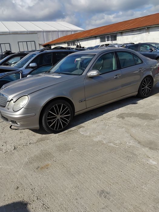 Fata complecta mercedes e211