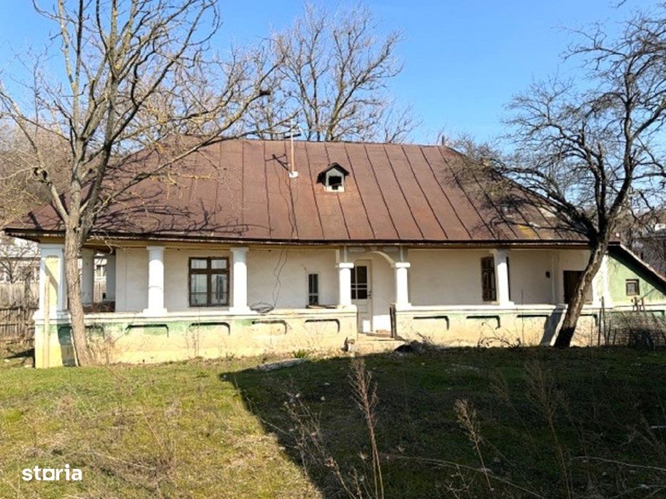 Casa noua 2024 P+M +casa existenta pe 1490 mp teren toate utilitatile