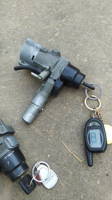 Продам запчасти Мерс124!