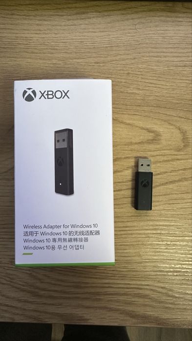 Конзола Xbox Series X 1TB черна с диск слот