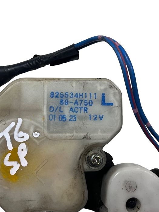Broasca Usa Stanga Spate Nissan Patrol Gr V Wagon Y61 1997 - > 825534H