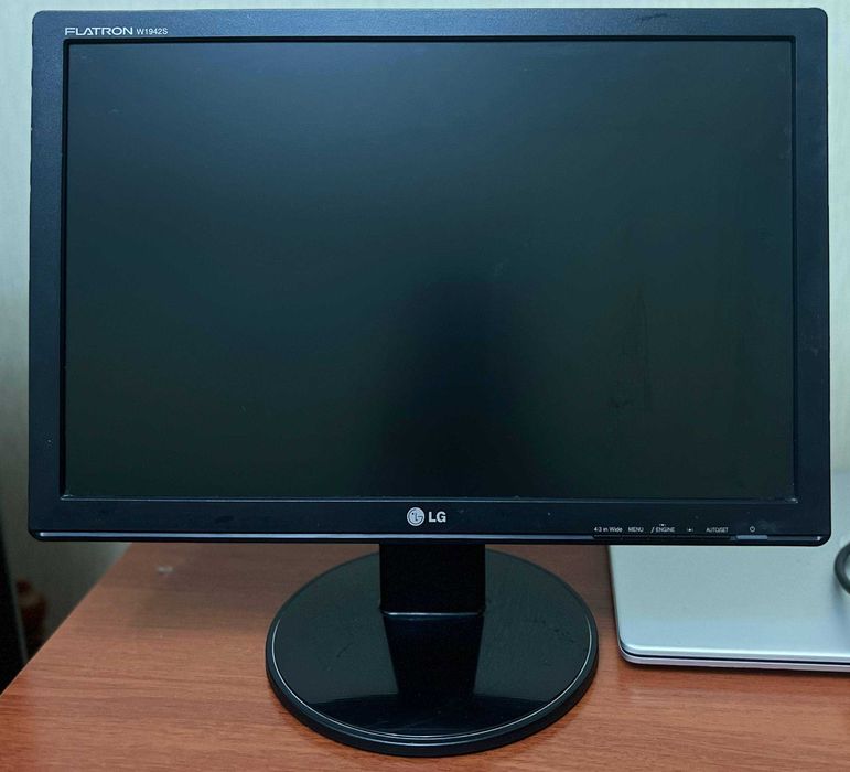 LG Flatron W1942S