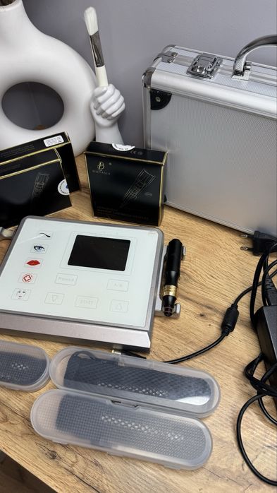 Biomaser машина за микропигментация